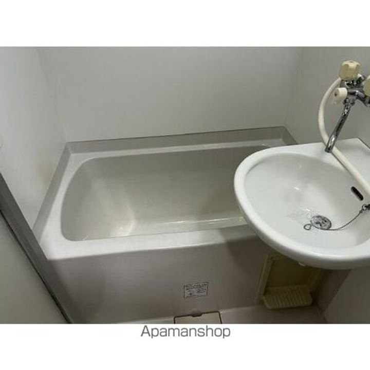 サープラス南出202の風呂