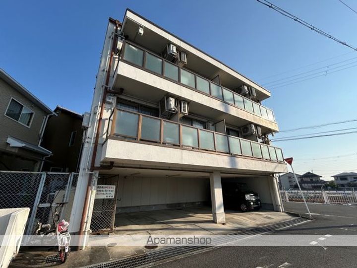 グランピア小松里305の外観