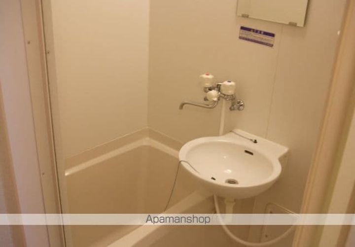 レオパレスアトレ SKMⅡ203の風呂