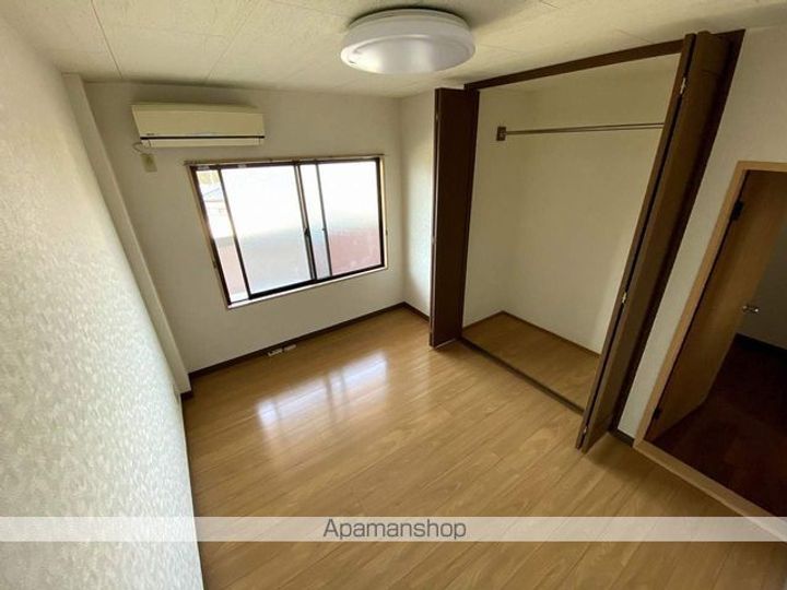 ロイヤルコーポ三笠の内装