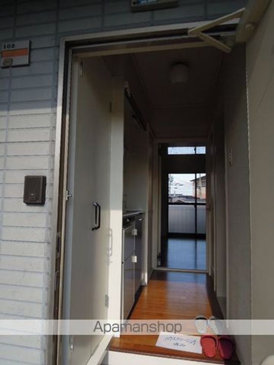 コーポF203の玄関