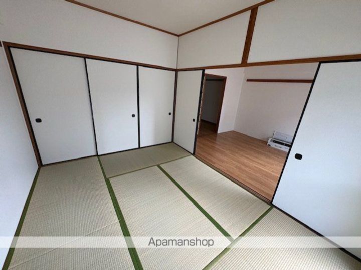 山口ビルの内装