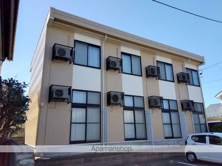 レオパレスウィステリアの外観