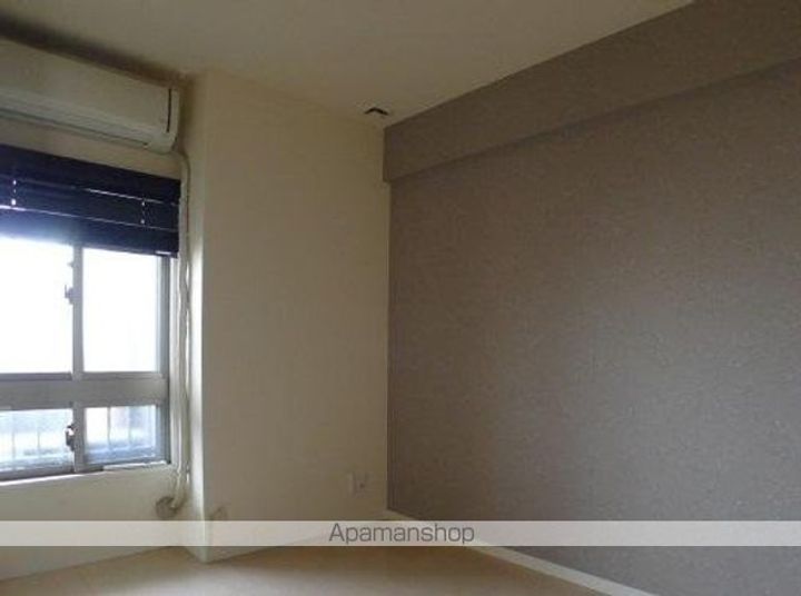 香川県高松市花園町1丁目の賃貸マンションの内装