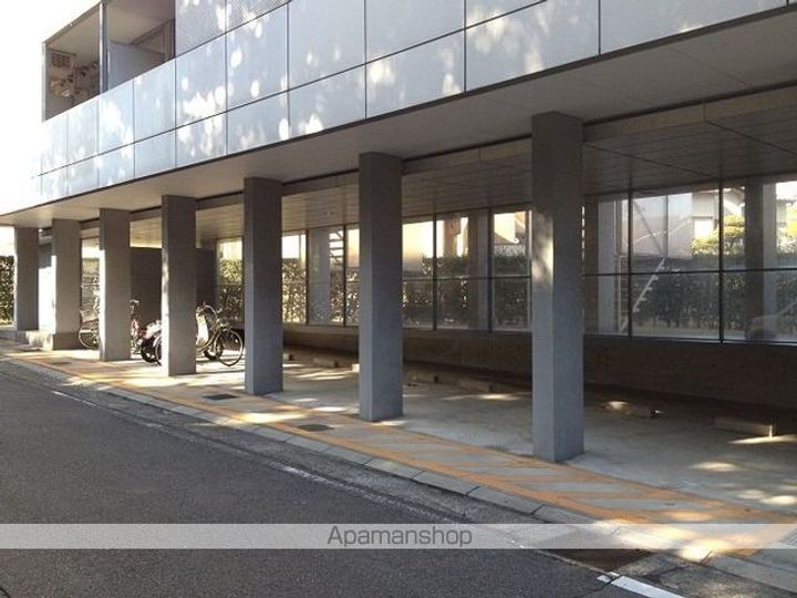 グラスフラッツ205の周辺