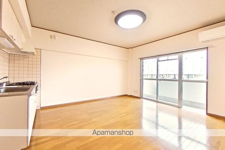 高知県高知市札場の賃貸マンションの内装