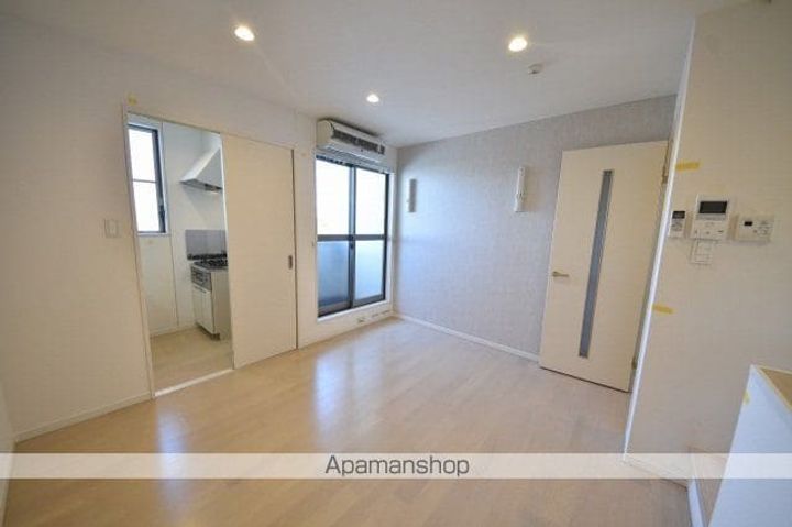 埼玉県さいたま市見沼区大和田町2丁目の賃貸アパートの居間