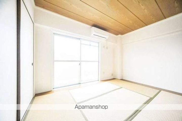 ビレッジハウス善部5号棟204の居間