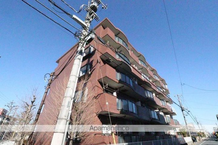 アーク河辺の外観