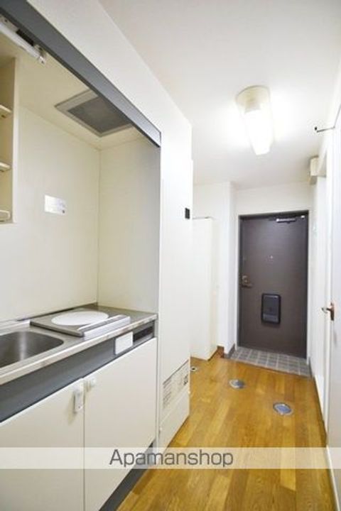 ピエ・タ・テール南方 N棟302の玄関