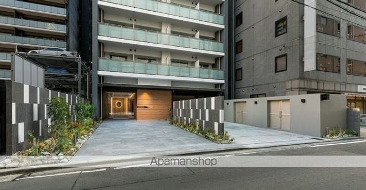 シーズンフラッツ上杉の外観