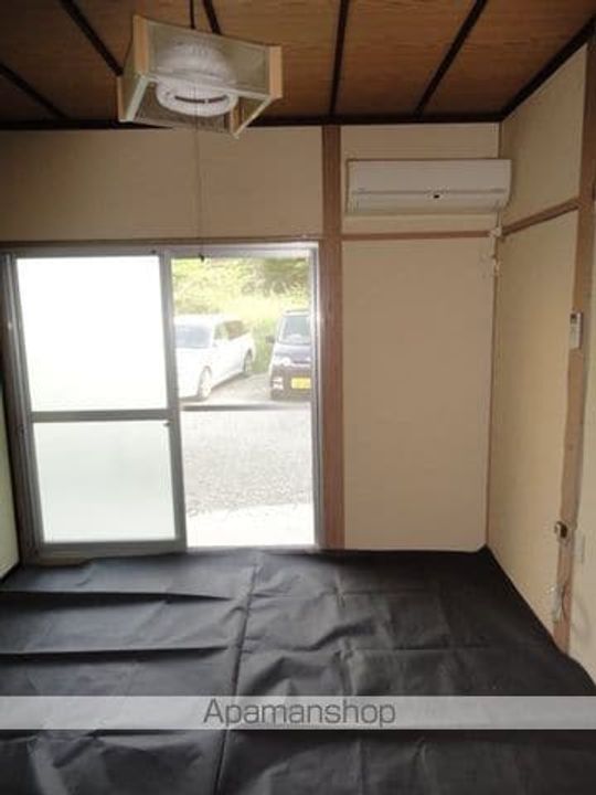 ひまわりハイツの居間