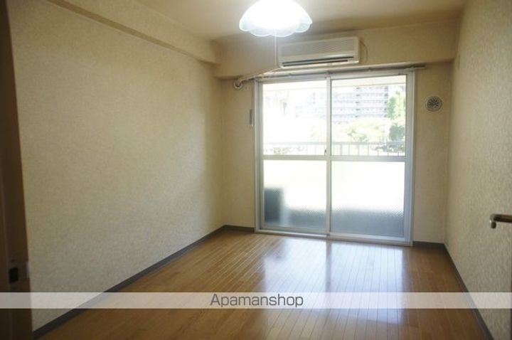 グリーンヒル303の居間