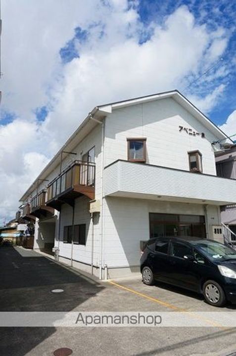アベニュー泉の外観