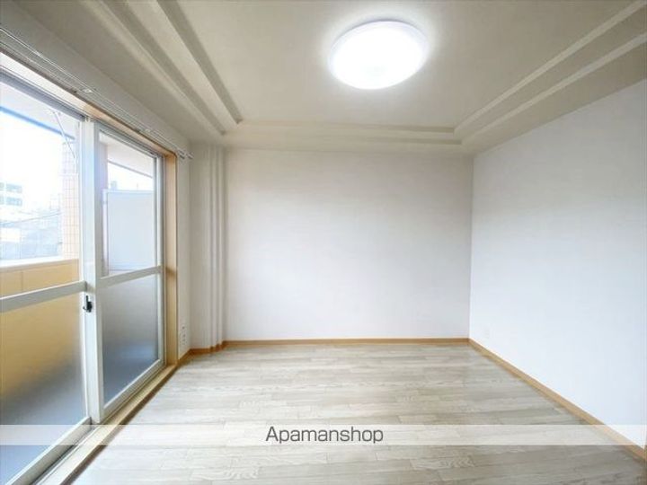 グランディール・フローラの居間