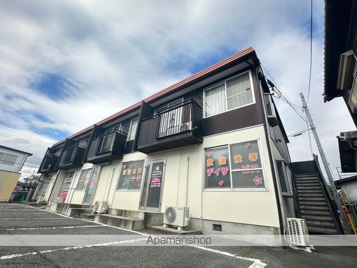 滋賀県東近江市妙法寺町の賃貸アパートの外観