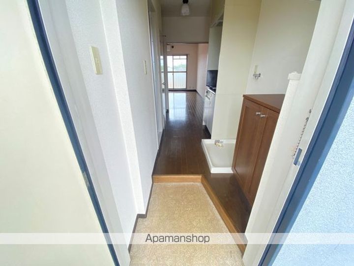 サンフェロー305の玄関