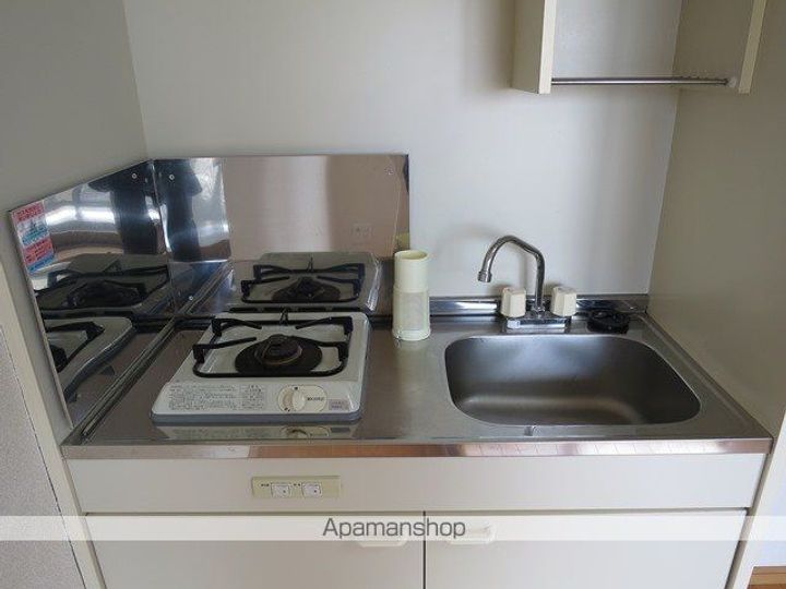 サンシャルム万代805のキッチン