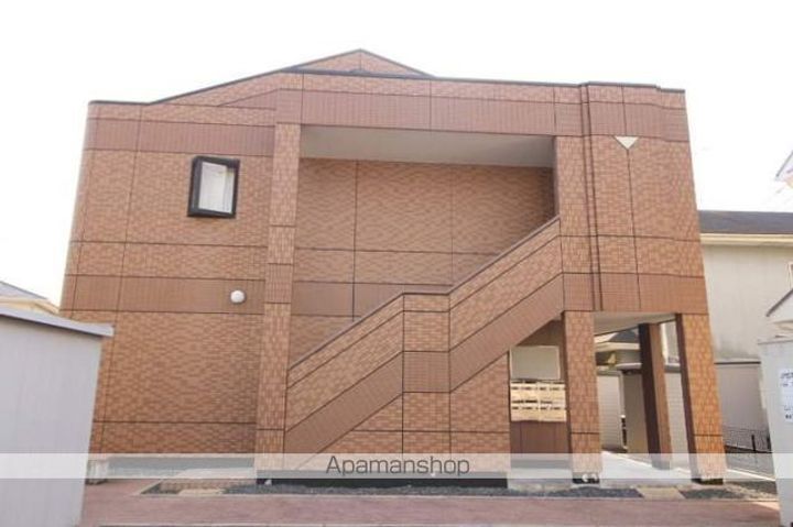 岡山県岡山市中区福泊の賃貸アパートの外観