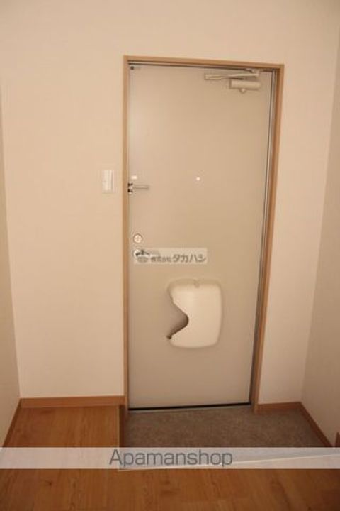 広島県福山市神辺町字十九軒屋の賃貸マンション301の玄関