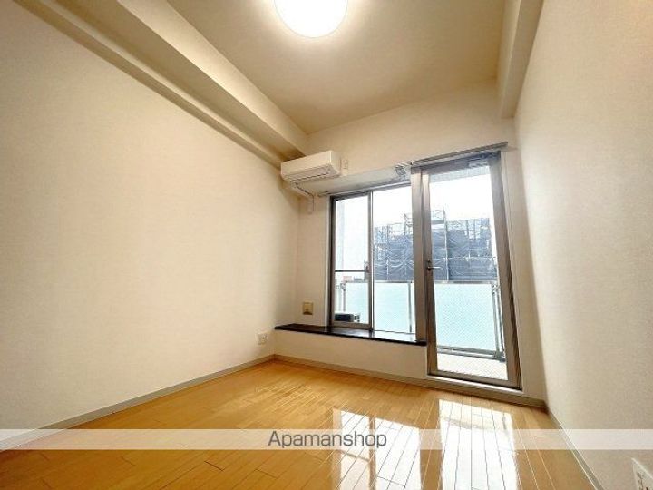 アイステージ十日市の居間