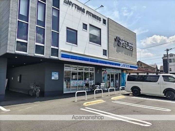 グラニテ・ルノミの周辺