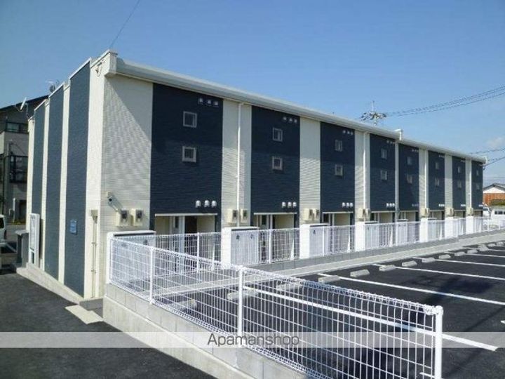 香川県丸亀市富士見町1丁目の賃貸アパートの外観