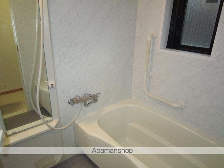 東京都新宿区若松町の賃貸マンションの風呂