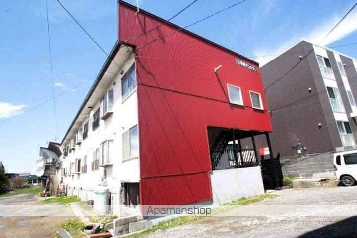 12号線マンション105の外観