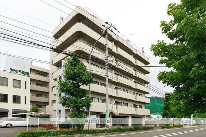 香川県高松市屋島西町の賃貸マンションの外観