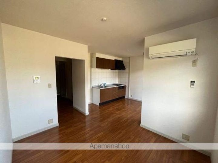 サンハイツ・ファインフェロー105の居間