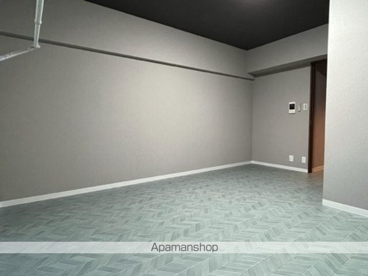 愛知県西春日井郡豊山町大字青山字東栄の賃貸マンション103の居間