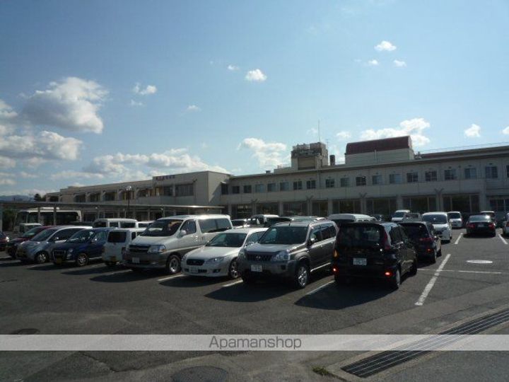 滋賀県東近江市中小路町の賃貸マンションの周辺
