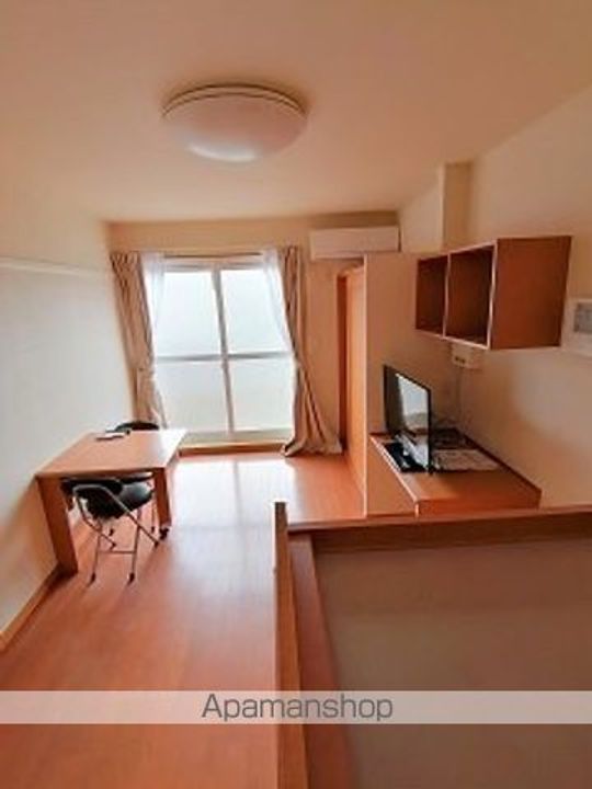 レオパレス相榮209の居間