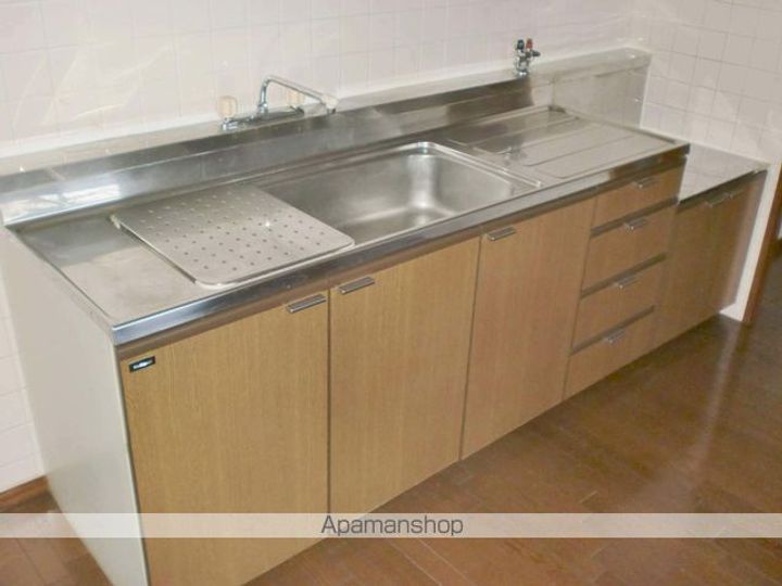 ヴィラ・エイトサイト3Cのキッチン