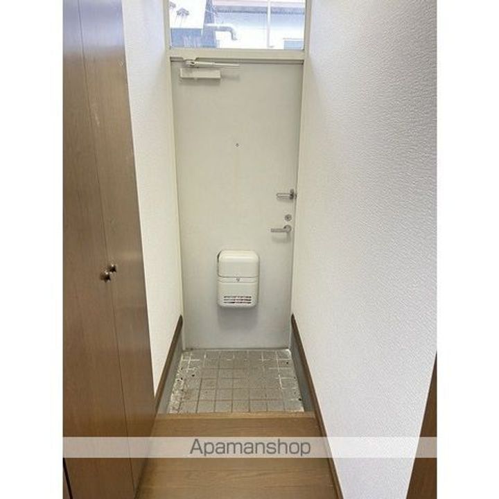 カーサ美芳103の玄関