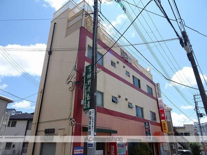 グランド・パンション203の外観