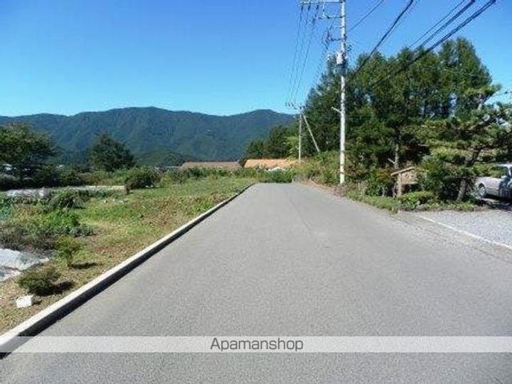 サンハイム1-Aの周辺