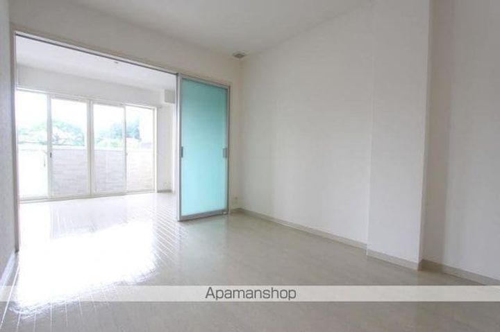 香川県高松市三条町の賃貸アパートの内装