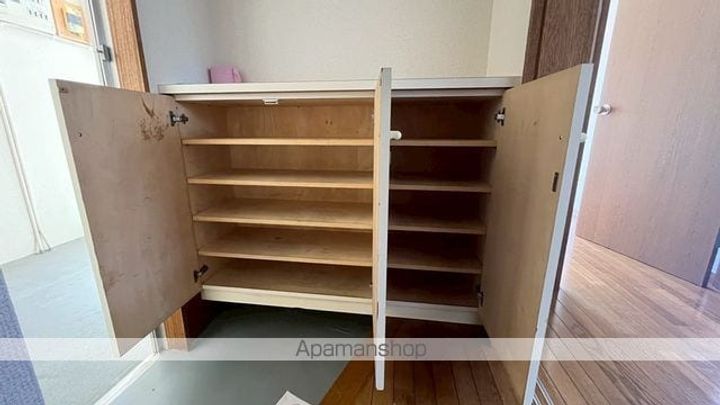 東京都八王子市館町の賃貸アパートの内装