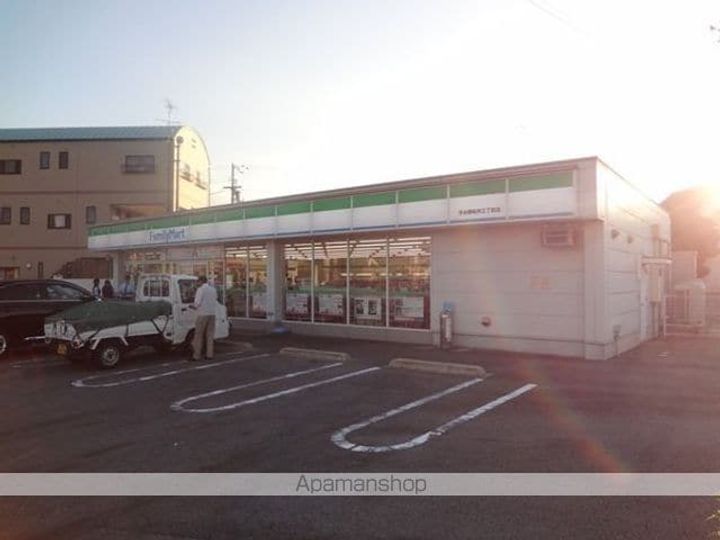 LUNAⅡ SAKURAIの周辺