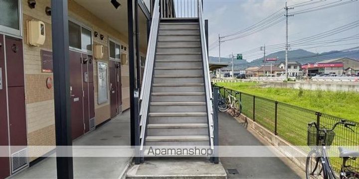 レオパレス瀬戸西の外観