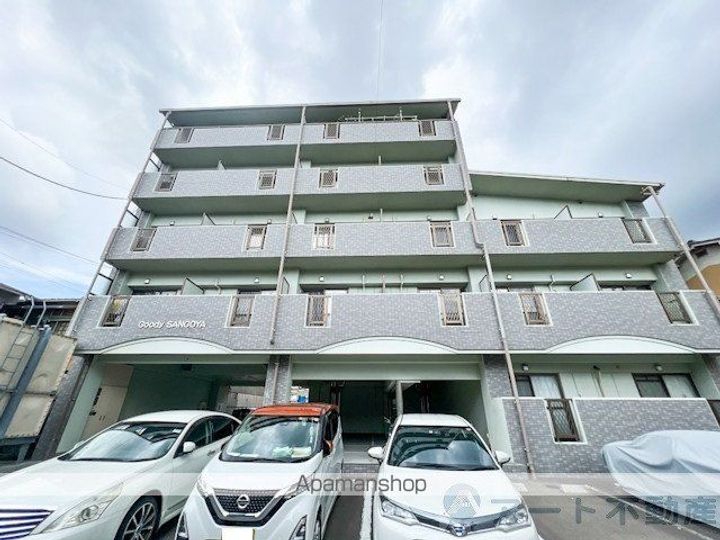 愛媛県松山市和泉北1丁目の賃貸マンションの外観