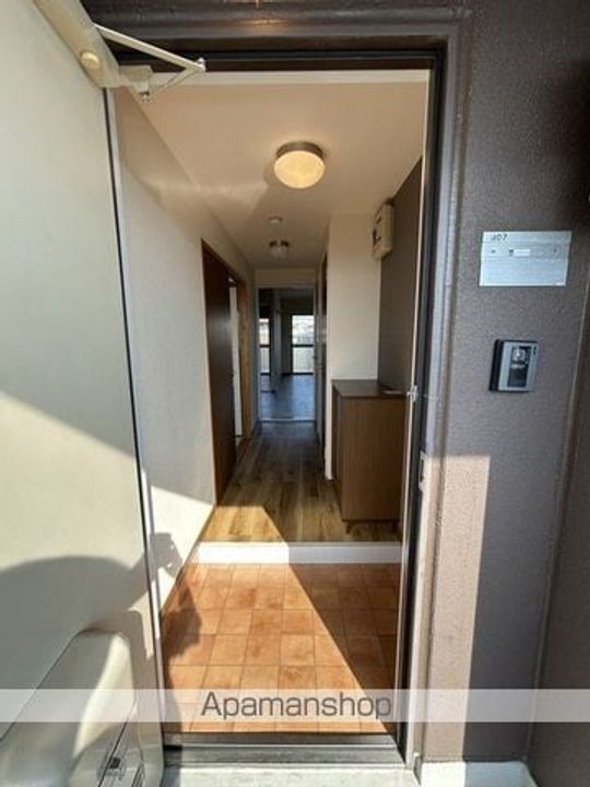 滋賀県大津市大江7丁目の賃貸マンションの玄関