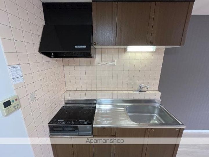 宮城県岩沼市館下2丁目の賃貸マンションのキッチン