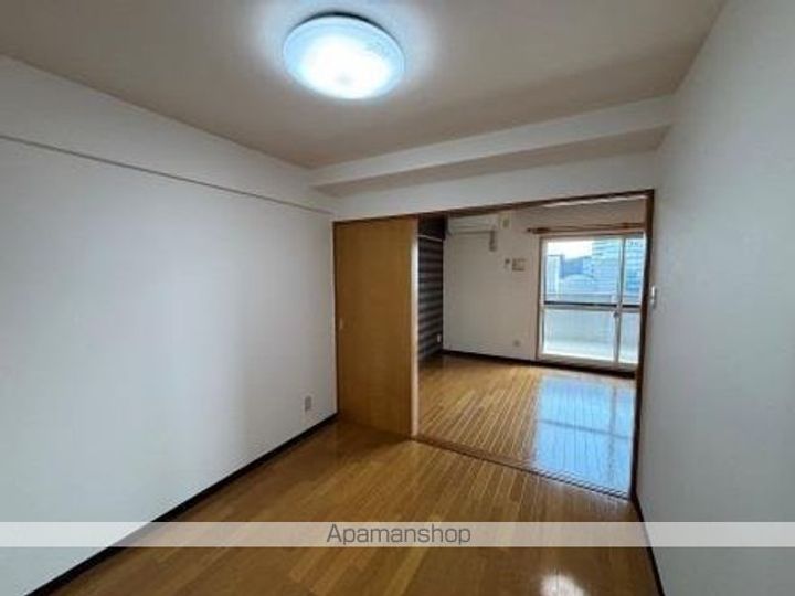 レジュイール東中通の内装