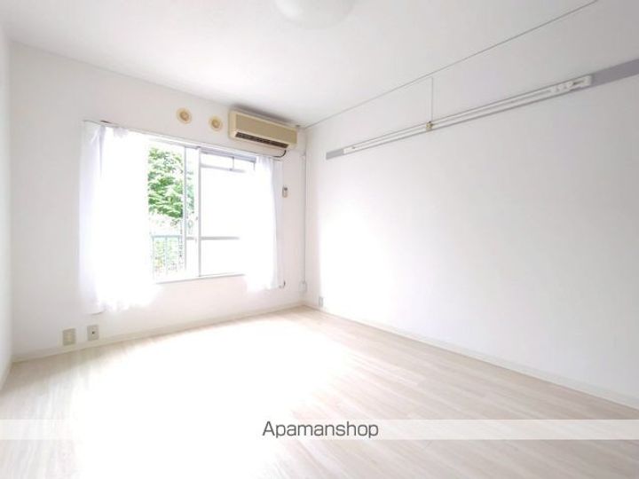 東京都日野市高幡の賃貸アパートの内装