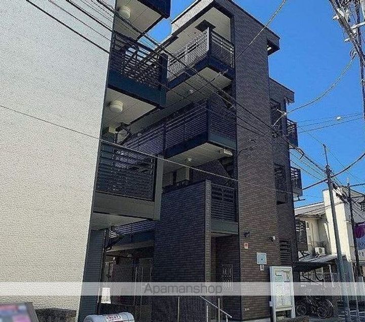 東京都杉並区堀ノ内3丁目の賃貸マンション402の外観