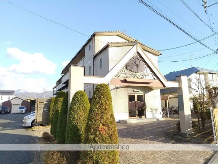長野県松本市石芝3丁目の賃貸マンションの外観