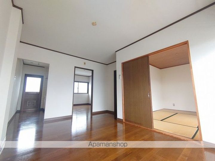 メゾン・ド・グロワール303の居間